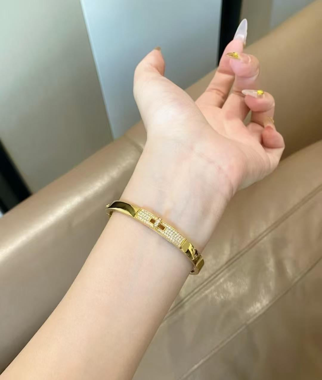 Hermes Bangle