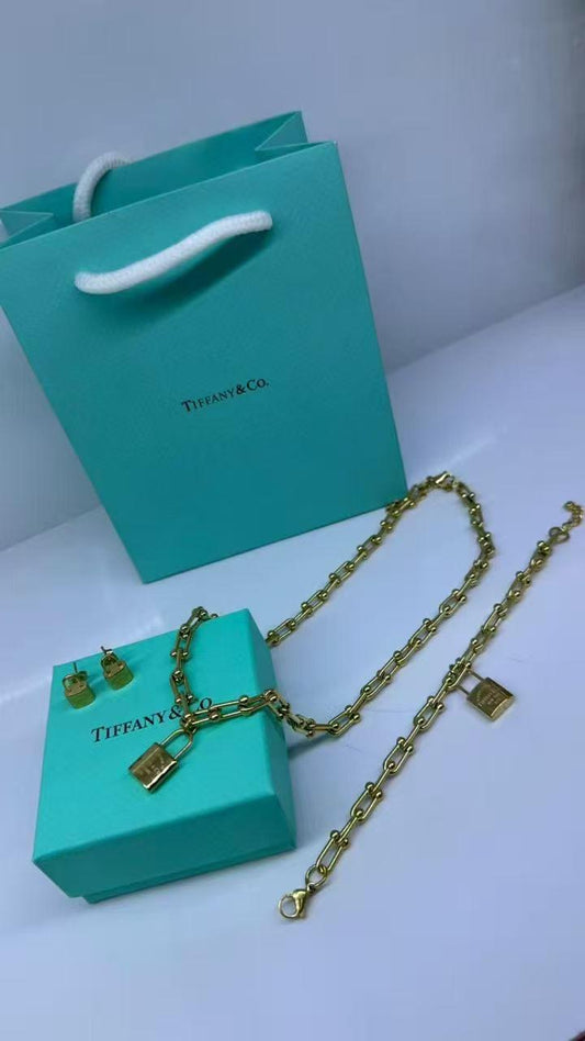 TIFFANY&CO Set