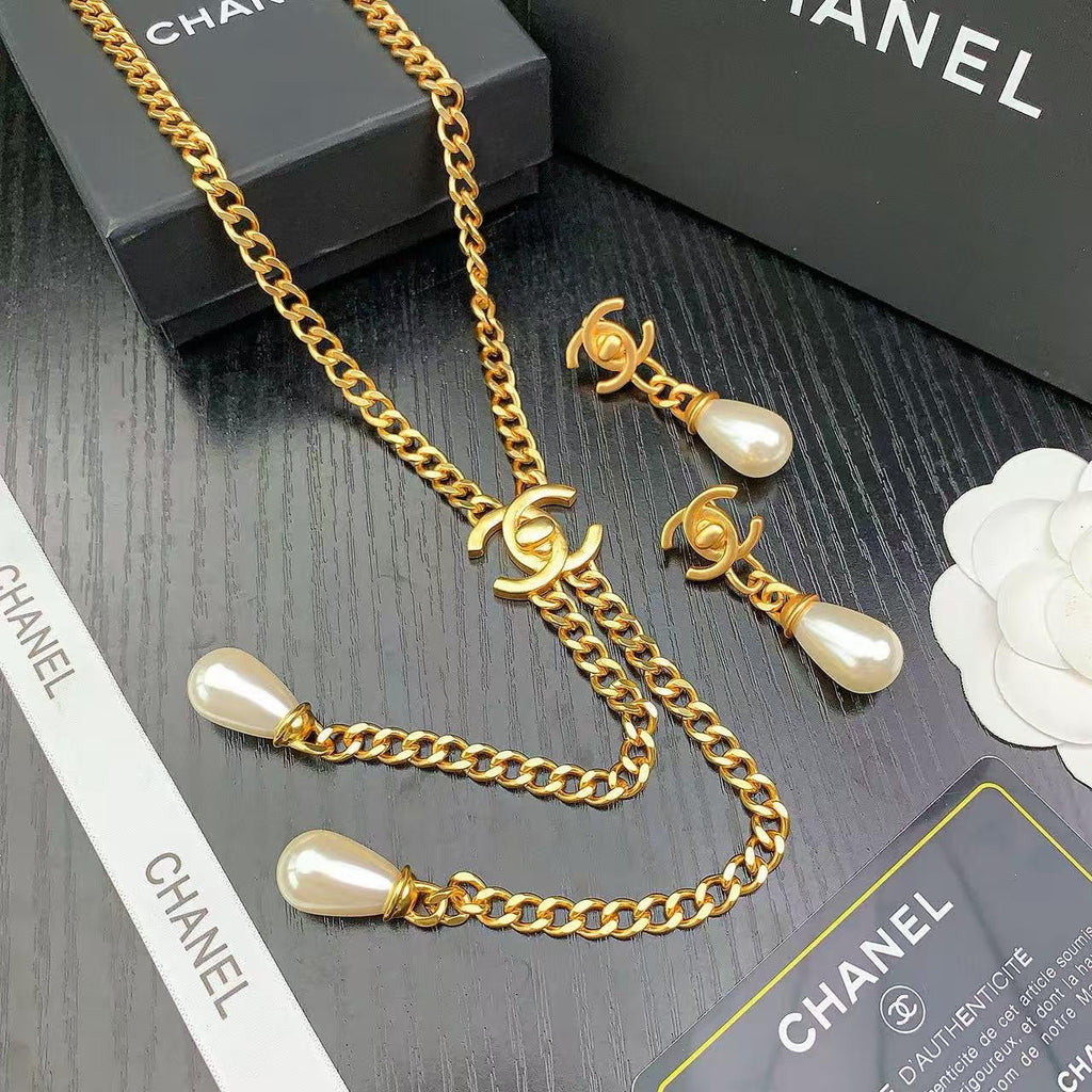 CHANEL